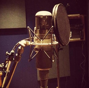 Vocal Recording, Class A, Neumann U47, Neve 1073, AKG C24